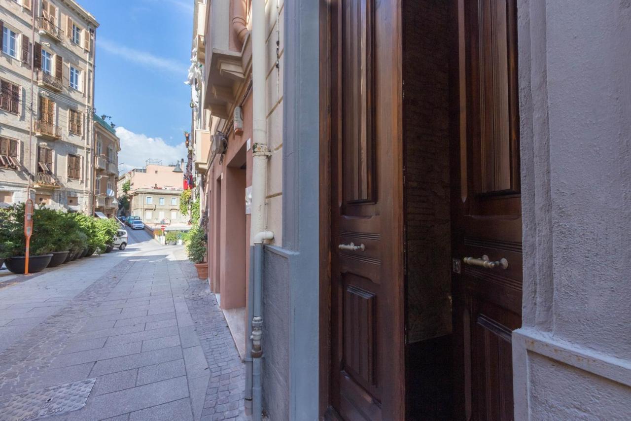 Suite Via Sulis 61 Cagliari Eksteriør bilde